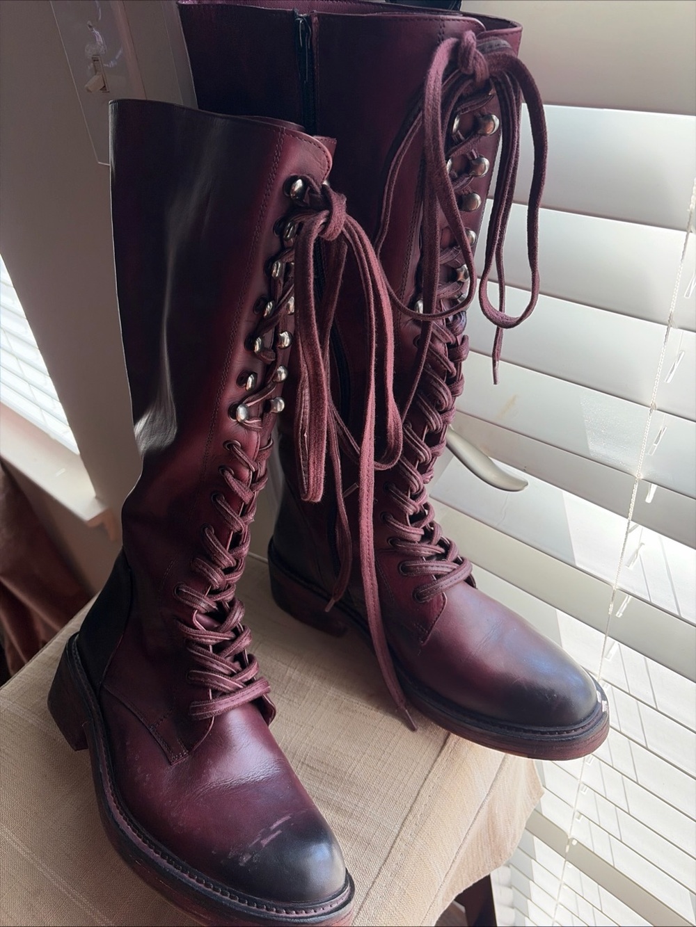 Women’s Lace-Up Knee-High Boots in Burgundy Leather